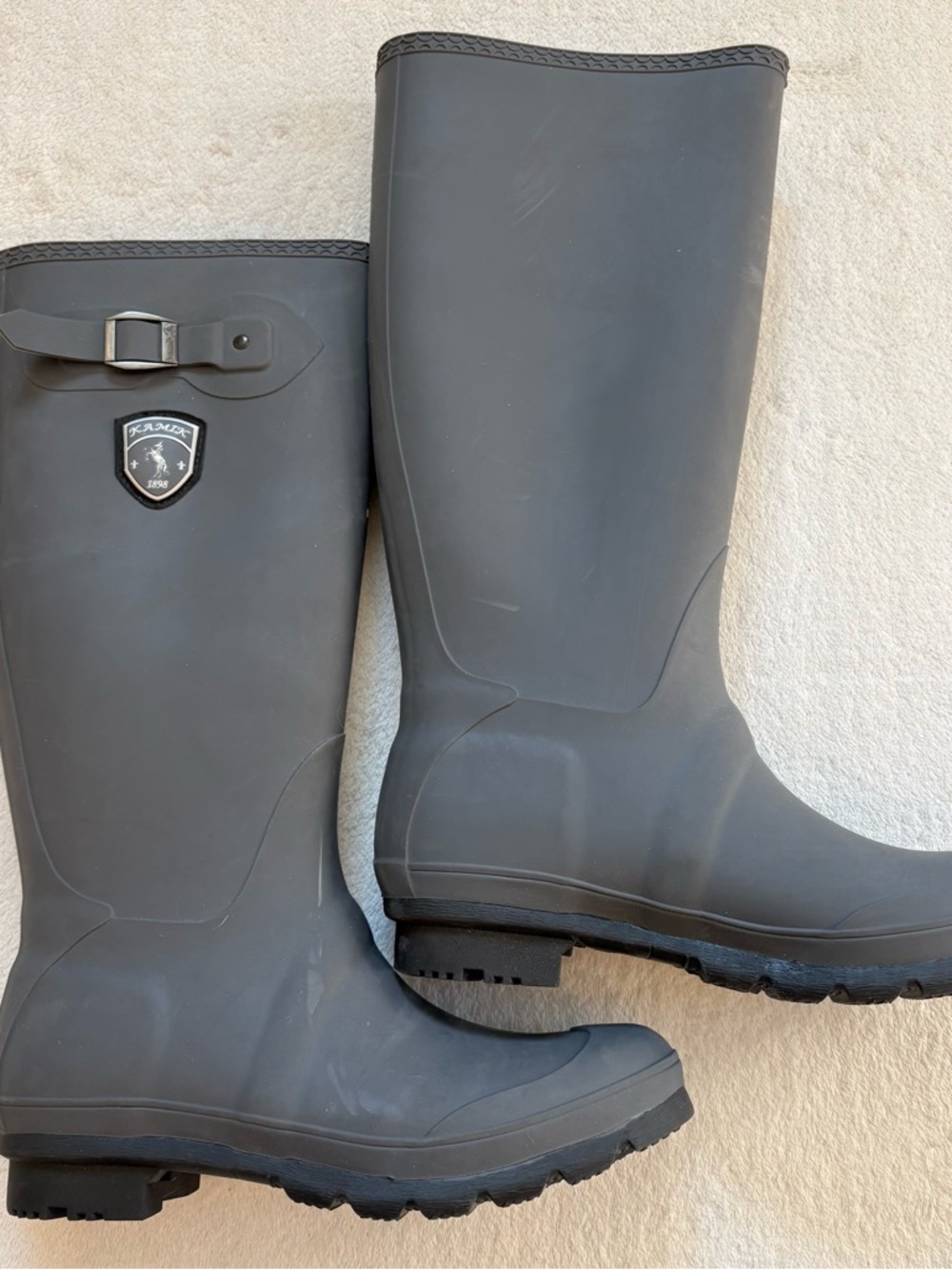 Kamik Jennifer Matte Gray Tall Waterproof Lug Sole Rubber Boots Sz 11